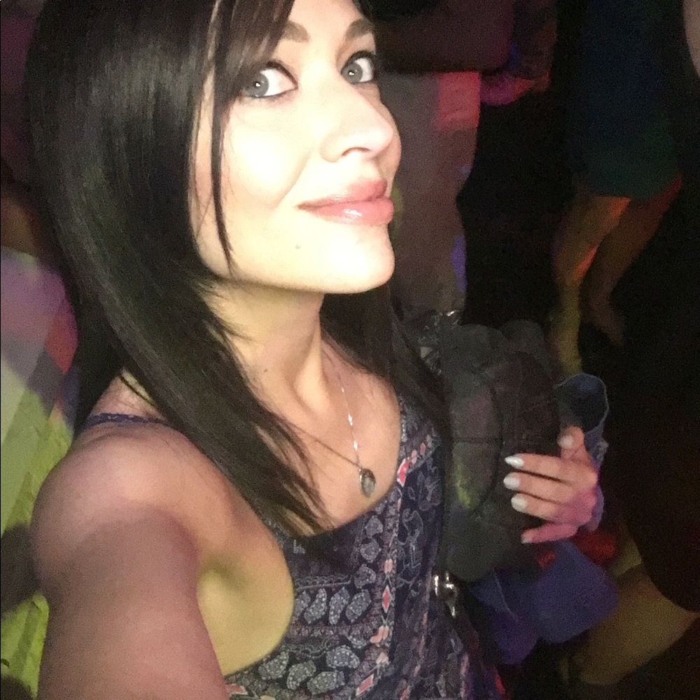 Meet your Posher, Nicole